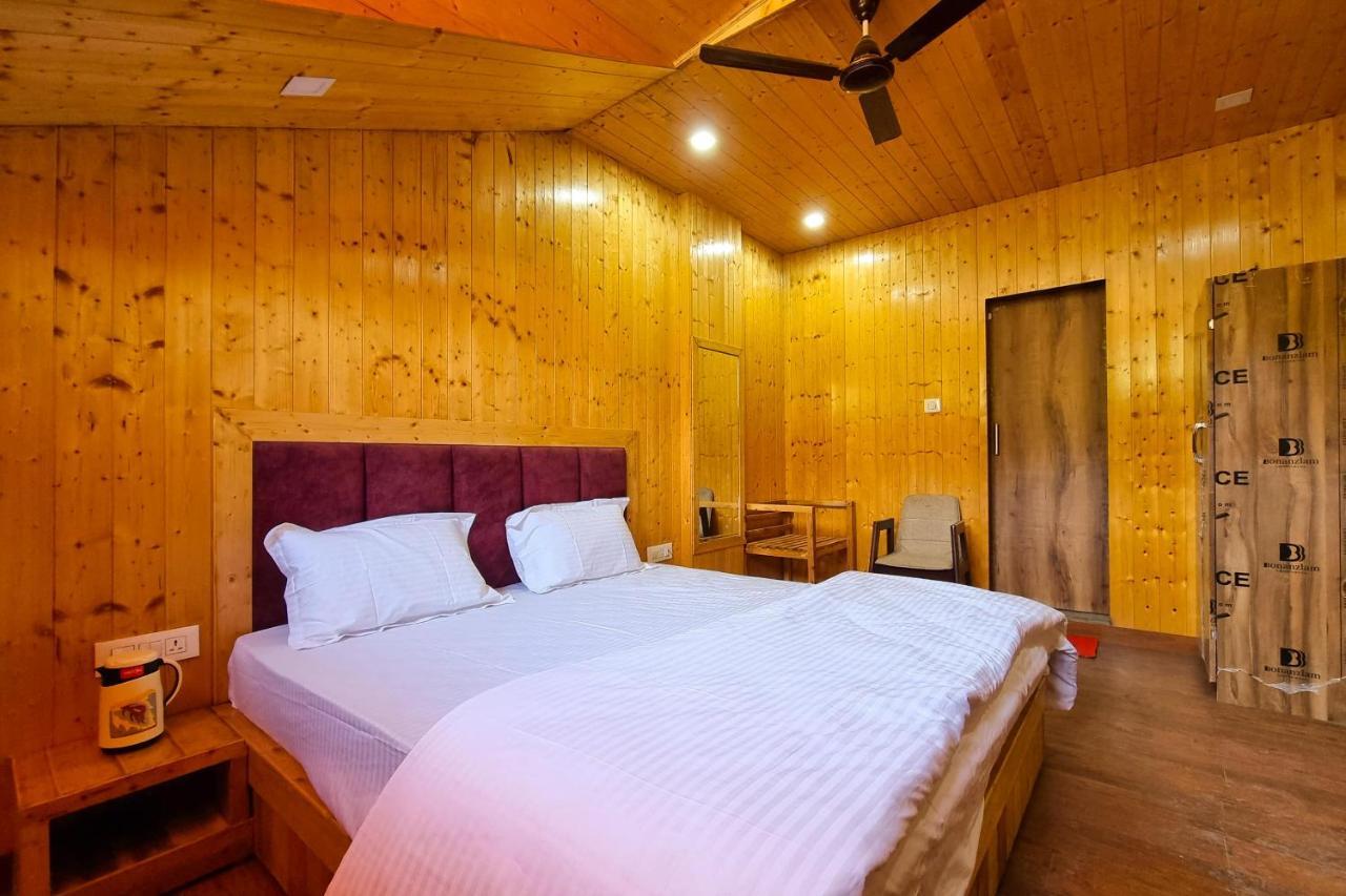 Hotel White Cloud Banikhet Esterno foto